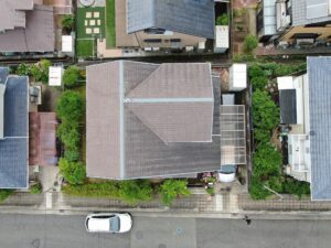 屋根をドローンで撮影いたしました。